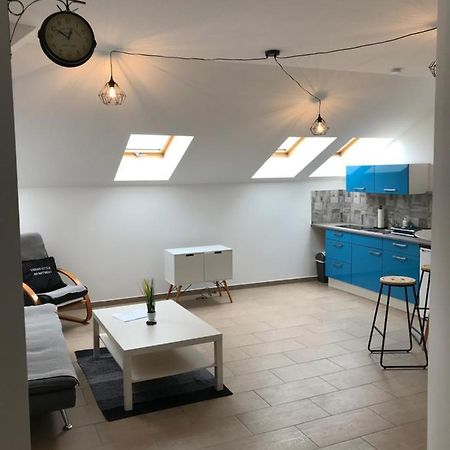וינה Urban-Style-Rooftop-Apartment מראה חיצוני תמונה