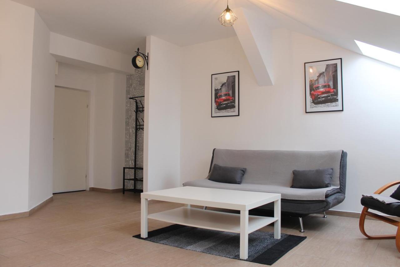 וינה Urban-Style-Rooftop-Apartment מראה חיצוני תמונה