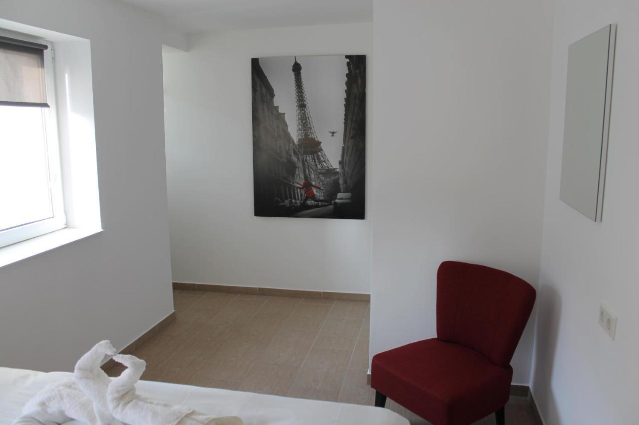 וינה Urban-Style-Rooftop-Apartment מראה חיצוני תמונה