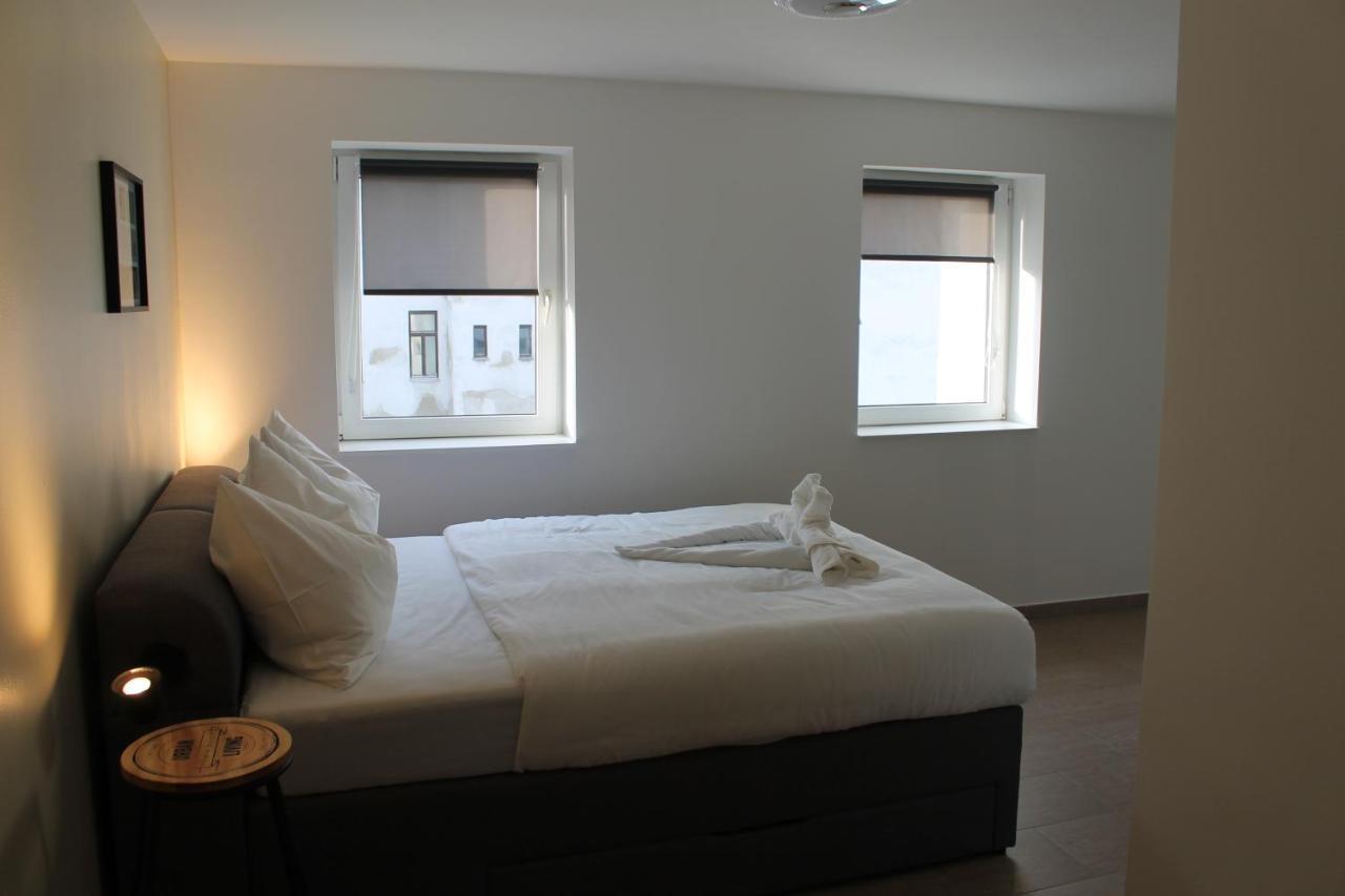 וינה Urban-Style-Rooftop-Apartment מראה חיצוני תמונה